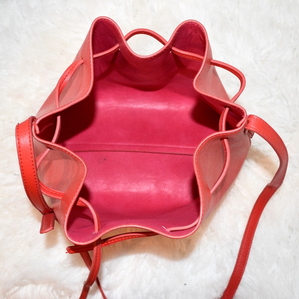 Red Drawstring Bucket Bag - Picture 4 of 5